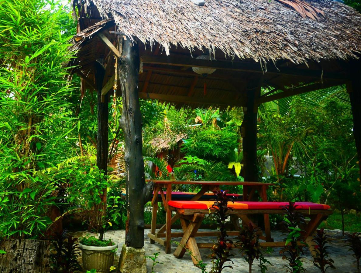 Sumatra Orangutan Discovery Villa Bukit Lawang Exterior photo